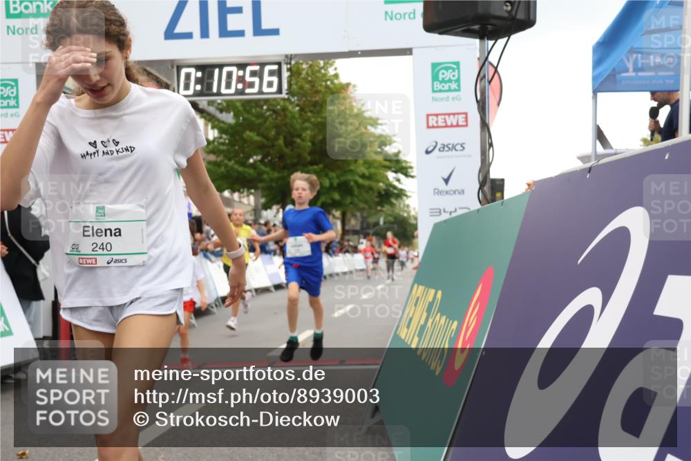 21.09.2025 - PSD Bank Halbmarathon Strokosch-Dieckow http://msf.ph/oto/8939003 21.09.2025 10:28:28 Ziel 157, 158, 163, 213, 240, 270, 316, 425, 461 meine-sportfotos.de