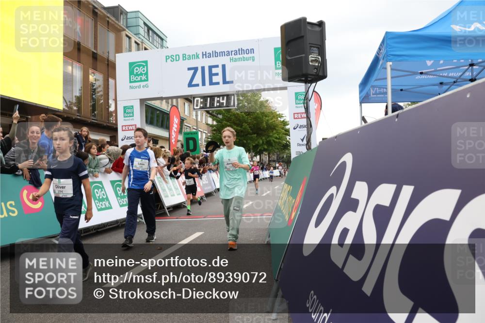 21.09.2025 - PSD Bank Halbmarathon Strokosch-Dieckow http://msf.ph/oto/8939072 21.09.2025 10:29:13 Ziel 134, 155, 168, 196, 267, 294, 443, 452 meine-sportfotos.de