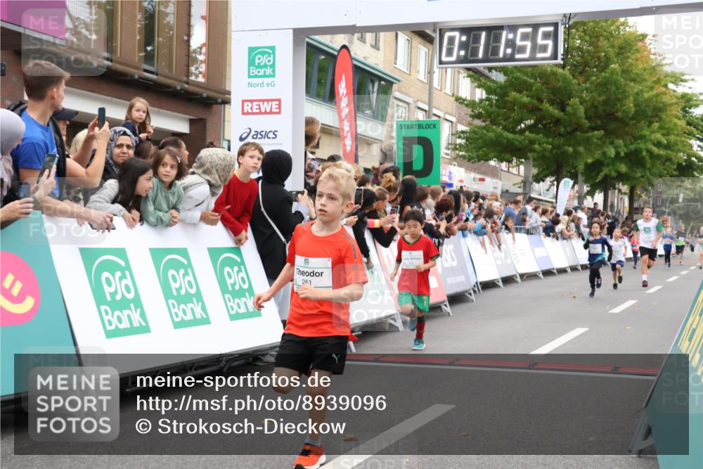 21.09.2025 - PSD Bank Halbmarathon Strokosch-Dieckow http://msf.ph/oto/8939096 21.09.2025 10:29:27 Ziel 233, 250, 261, 327, 345, 381, 390, 395, 416, 434, 455 meine-sportfotos.de