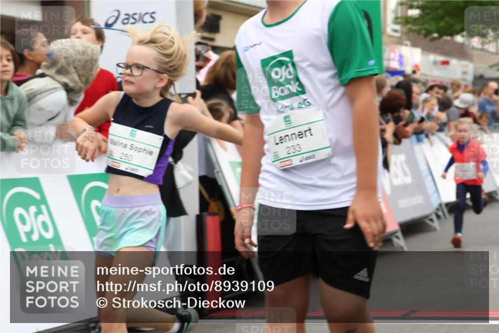21.09.2025 - PSD Bank Halbmarathon Strokosch-Dieckow http://msf.ph/oto/8939109 21.09.2025 10:29:33 Ziel 166, 233, 250, 261, 301, 345, 381, 406, 434 meine-sportfotos.de