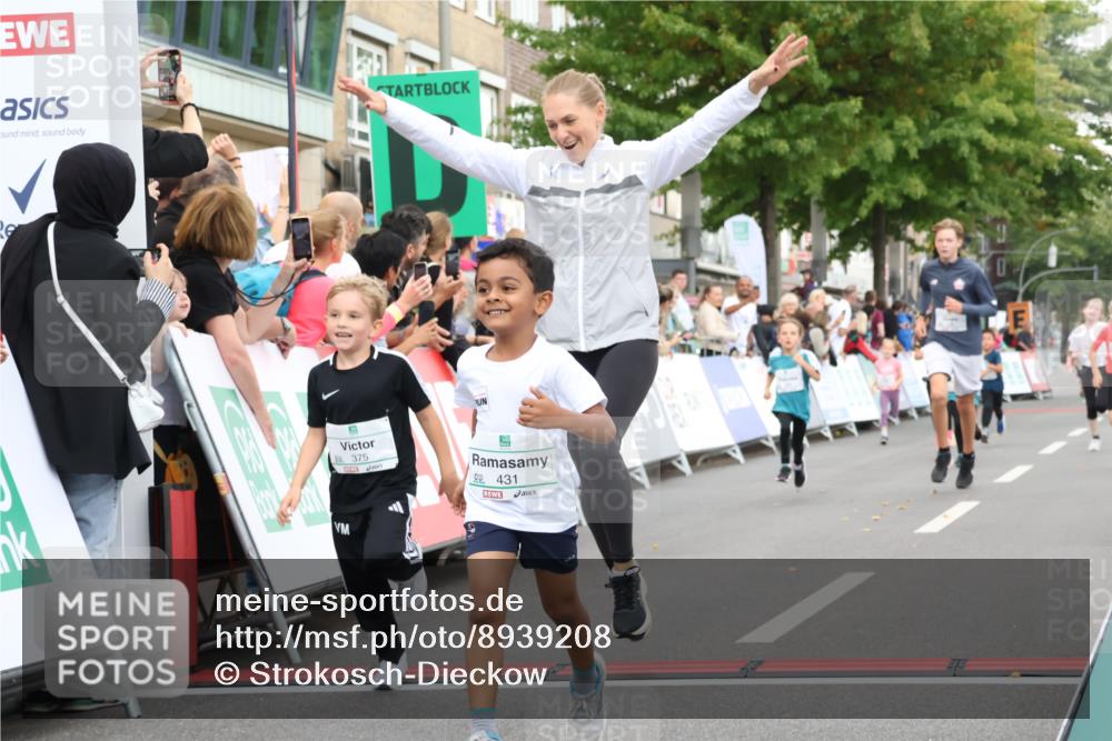 21.09.2025 - PSD Bank Halbmarathon Strokosch-Dieckow http://msf.ph/oto/8939208 21.09.2025 10:30:43 Ziel 116, 129, 151, 246, 263, 320, 344, 351, 370, 375, 431, 456 meine-sportfotos.de