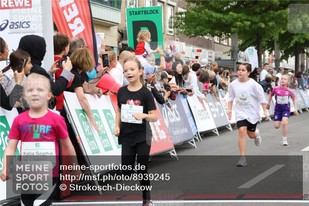 21.09.2025 - PSD Bank Halbmarathon Strokosch-Dieckow http://msf.ph/oto/8939245 21.09.2025 10:31:16 Ziel 177, 277, 315, 323, 340, 413 meine-sportfotos.de