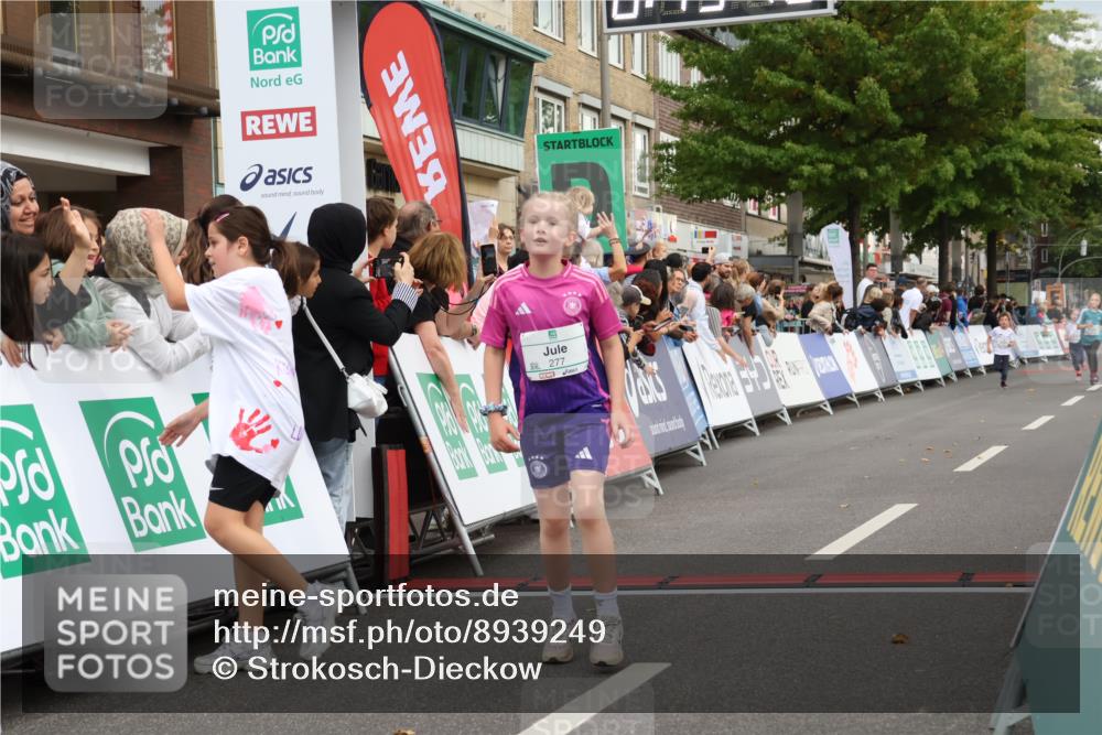 21.09.2025 - PSD Bank Halbmarathon Strokosch-Dieckow http://msf.ph/oto/8939249 21.09.2025 10:31:19 Ziel 177, 277, 323, 340, 413 meine-sportfotos.de
