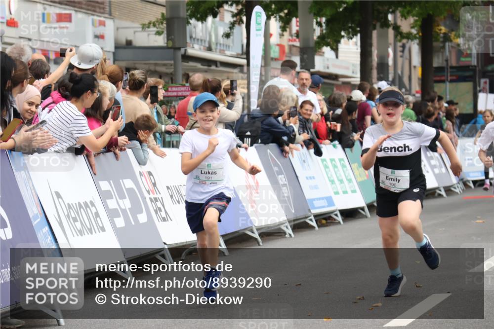 21.09.2025 - PSD Bank Halbmarathon Strokosch-Dieckow http://msf.ph/oto/8939290 21.09.2025 10:31:53 Ziel 175, 190, 191, 404, 463 meine-sportfotos.de