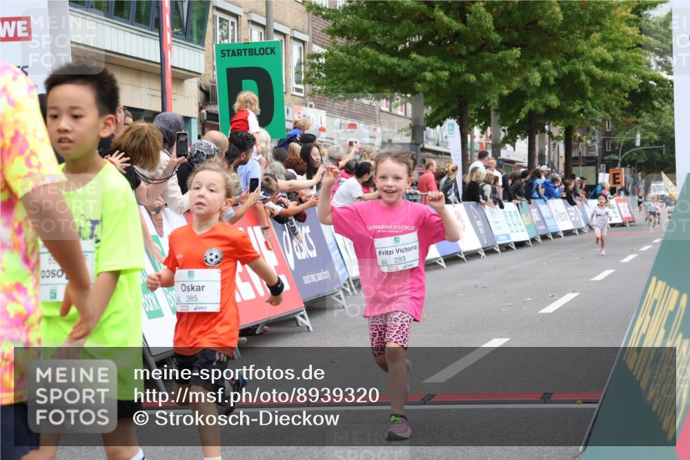 21.09.2025 - PSD Bank Halbmarathon Strokosch-Dieckow http://msf.ph/oto/8939320 21.09.2025 10:32:20 Ziel 110, 135, 137, 259, 260, 293, 309, 322, 369, 385, 427 meine-sportfotos.de