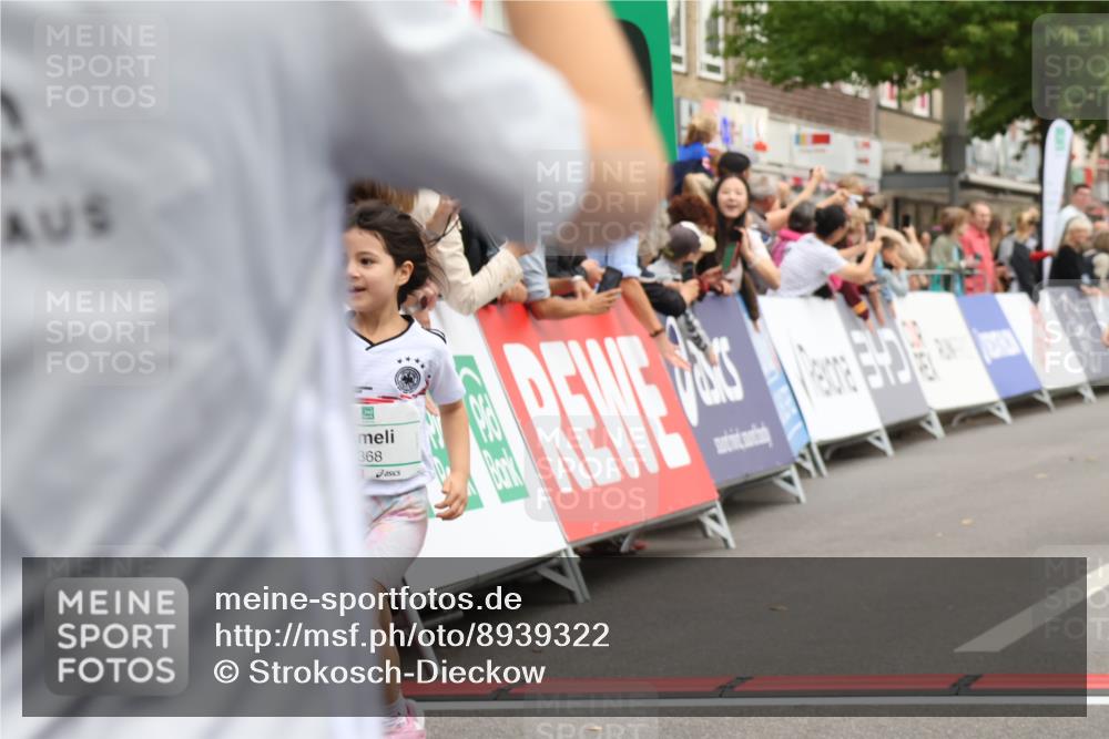 21.09.2025 - PSD Bank Halbmarathon Strokosch-Dieckow http://msf.ph/oto/8939322 21.09.2025 10:32:27 Ziel 238, 293, 368, 385 meine-sportfotos.de