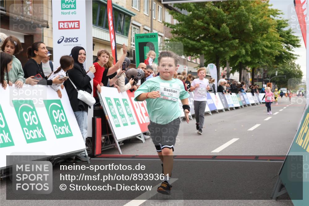 21.09.2025 - PSD Bank Halbmarathon Strokosch-Dieckow http://msf.ph/oto/8939361 21.09.2025 10:33:08 Ziel 156, 291, 386 meine-sportfotos.de