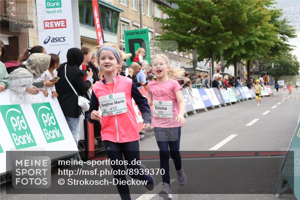 21.09.2025 - PSD Bank Halbmarathon Strokosch-Dieckow http://msf.ph/oto/8939370 21.09.2025 10:33:16 Ziel 295, 386, 410 meine-sportfotos.de