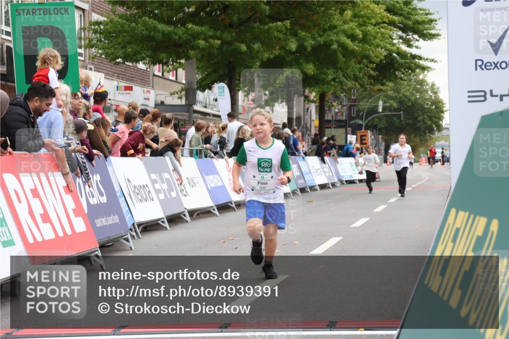 21.09.2025 - PSD Bank Halbmarathon Strokosch-Dieckow http://msf.ph/oto/8939391 21.09.2025 10:33:52 Ziel 308, 363 meine-sportfotos.de