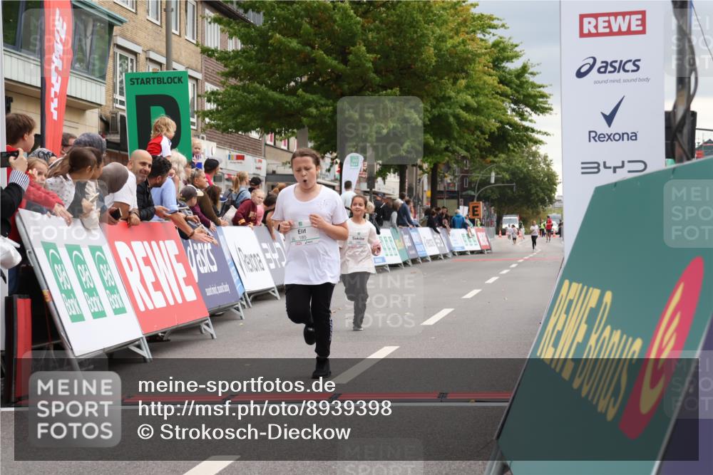 21.09.2025 - PSD Bank Halbmarathon Strokosch-Dieckow http://msf.ph/oto/8939398 21.09.2025 10:33:59 Ziel 185, 186, 308 meine-sportfotos.de