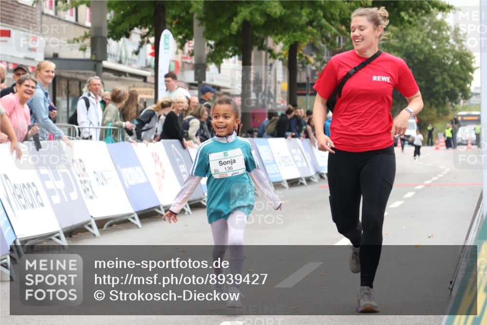 21.09.2025 - PSD Bank Halbmarathon Strokosch-Dieckow http://msf.ph/oto/8939427 21.09.2025 10:35:10 Ziel 136 meine-sportfotos.de