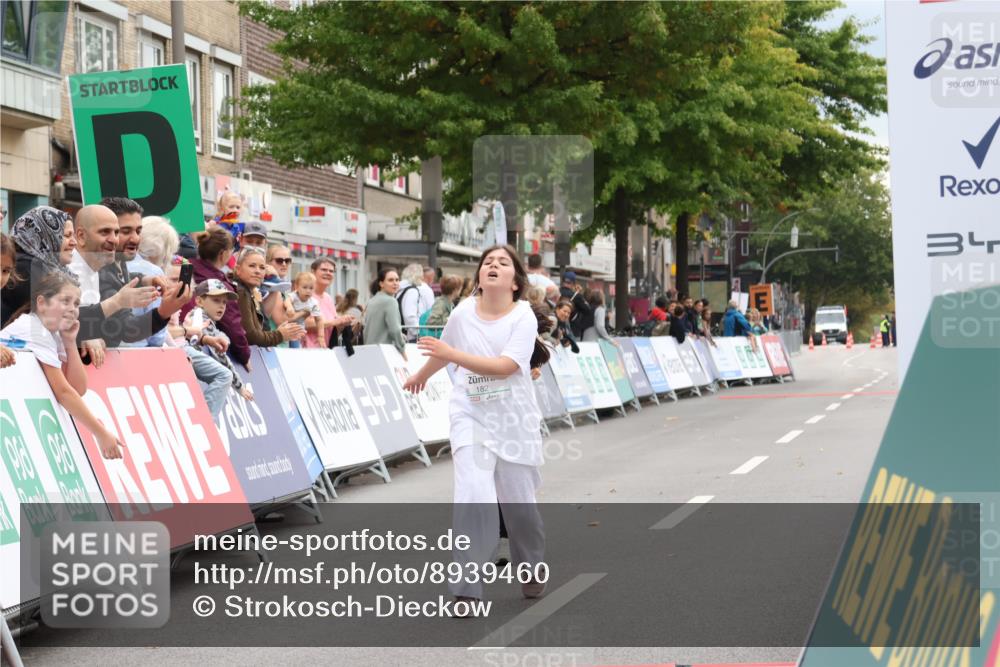 21.09.2025 - PSD Bank Halbmarathon Strokosch-Dieckow http://msf.ph/oto/8939460 21.09.2025 10:36:14 Ziel 176, 182, 184, 187, 290 meine-sportfotos.de