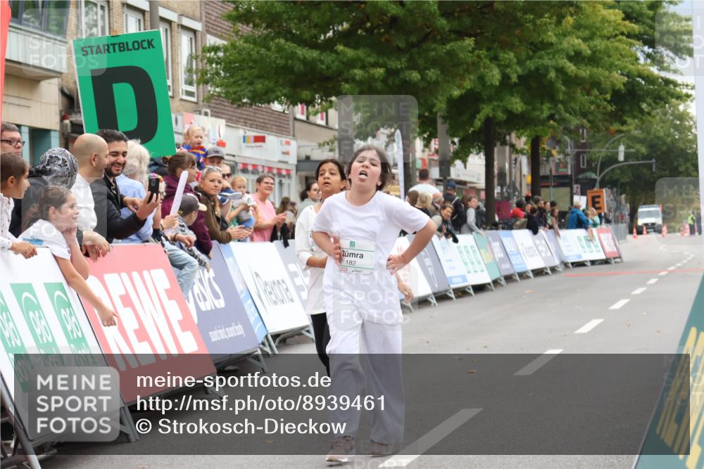 21.09.2025 - PSD Bank Halbmarathon Strokosch-Dieckow http://msf.ph/oto/8939461 21.09.2025 10:36:15 Ziel 176, 182, 184, 187, 290 meine-sportfotos.de