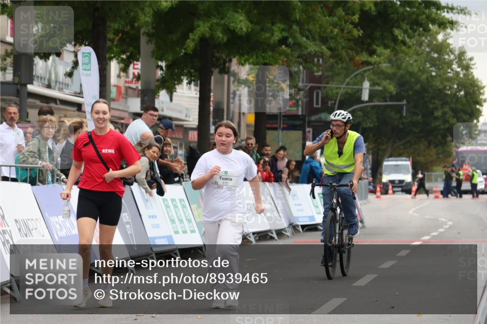21.09.2025 - PSD Bank Halbmarathon Strokosch-Dieckow http://msf.ph/oto/8939465 21.09.2025 10:37:23 Ziel  meine-sportfotos.de