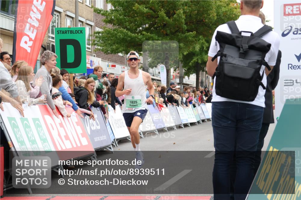 21.09.2025 - PSD Bank Halbmarathon Strokosch-Dieckow http://msf.ph/oto/8939511 21.09.2025 11:15:18 Ziel 1825 meine-sportfotos.de