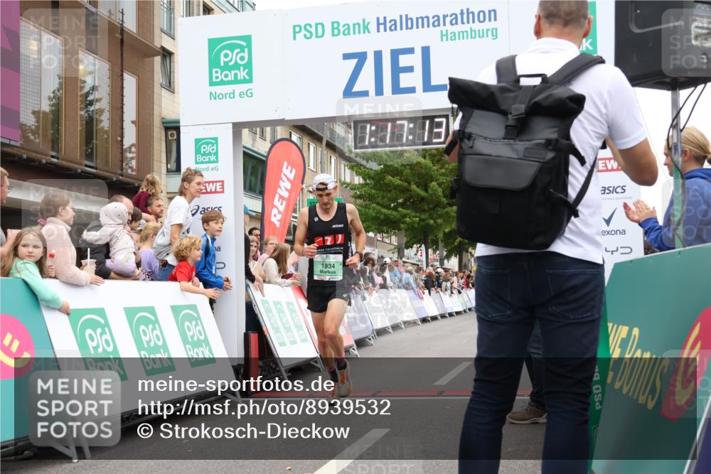 21.09.2025 - PSD Bank Halbmarathon Strokosch-Dieckow http://msf.ph/oto/8939532 21.09.2025 11:16:36 Ziel 1834 meine-sportfotos.de
