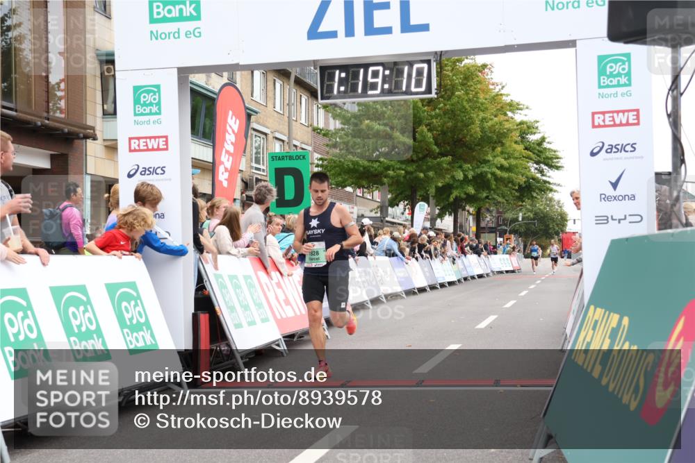 21.09.2025 - PSD Bank Halbmarathon Strokosch-Dieckow http://msf.ph/oto/8939578 21.09.2025 11:18:34 Ziel 1828 meine-sportfotos.de