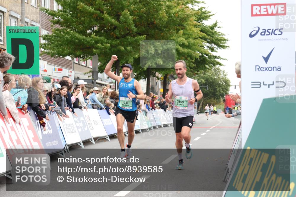 21.09.2025 - PSD Bank Halbmarathon Strokosch-Dieckow http://msf.ph/oto/8939585 21.09.2025 11:18:42 Ziel 1327, 1828, 3899 meine-sportfotos.de