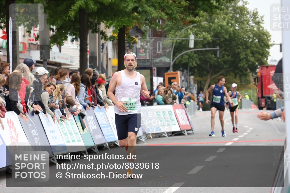 21.09.2025 - PSD Bank Halbmarathon Strokosch-Dieckow http://msf.ph/oto/8939618 21.09.2025 11:20:11 Ziel 1799, 1823, 1841 meine-sportfotos.de