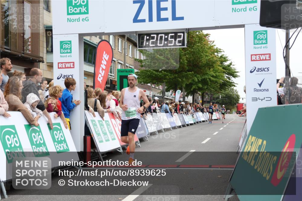 21.09.2025 - PSD Bank Halbmarathon Strokosch-Dieckow http://msf.ph/oto/8939625 21.09.2025 11:20:15 Ziel 1823, 1841 meine-sportfotos.de