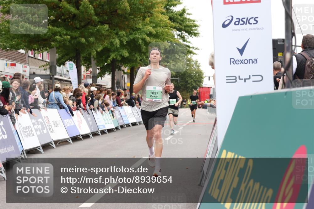 21.09.2025 - PSD Bank Halbmarathon Strokosch-Dieckow http://msf.ph/oto/8939654 21.09.2025 11:20:58 Ziel 1440, 1837 meine-sportfotos.de