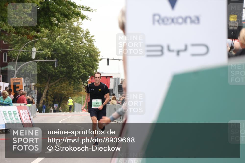 21.09.2025 - PSD Bank Halbmarathon Strokosch-Dieckow http://msf.ph/oto/8939668 21.09.2025 11:21:30 Ziel  meine-sportfotos.de
