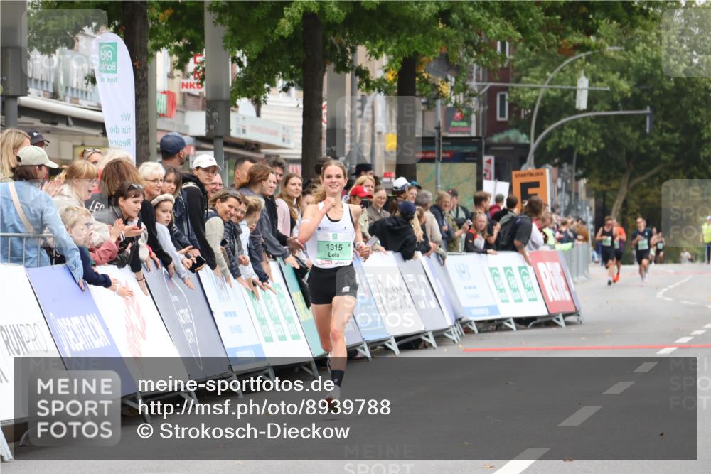 21.09.2025 - PSD Bank Halbmarathon Strokosch-Dieckow http://msf.ph/oto/8939788 21.09.2025 11:25:13 Ziel  meine-sportfotos.de