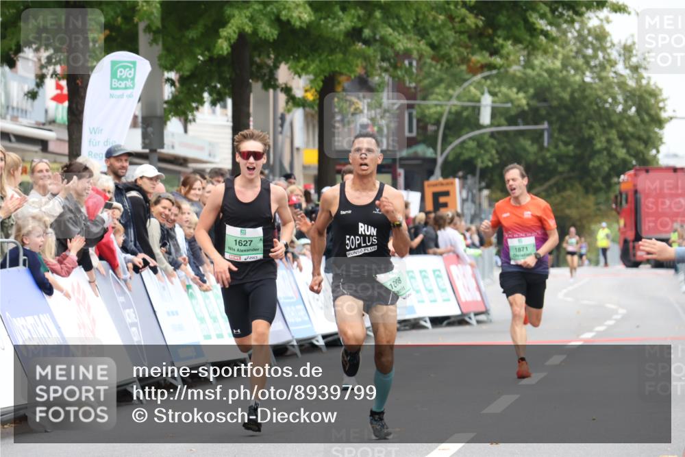 21.09.2025 - PSD Bank Halbmarathon Strokosch-Dieckow http://msf.ph/oto/8939799 21.09.2025 11:25:32 Ziel 1608, 1627 meine-sportfotos.de