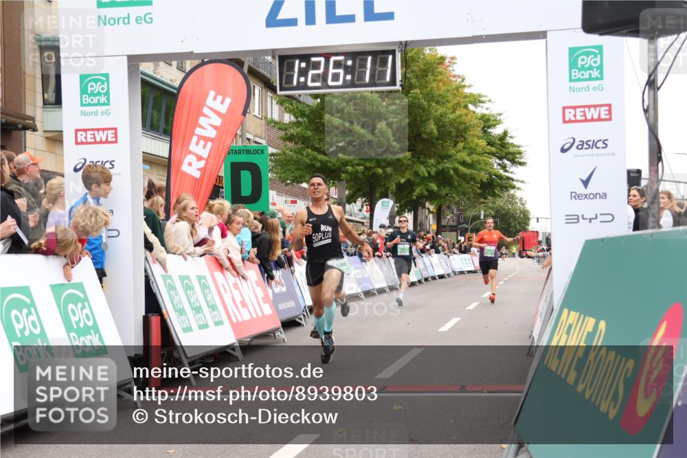 21.09.2025 - PSD Bank Halbmarathon Strokosch-Dieckow http://msf.ph/oto/8939803 21.09.2025 11:25:34 Ziel 1608, 1627, 1857, 1871 meine-sportfotos.de