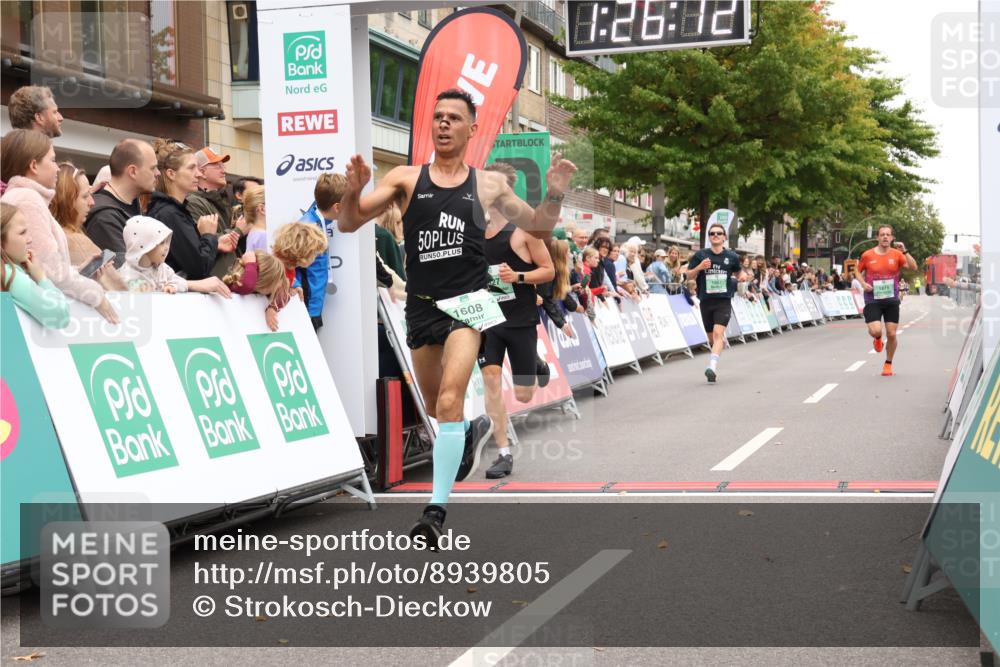 21.09.2025 - PSD Bank Halbmarathon Strokosch-Dieckow http://msf.ph/oto/8939805 21.09.2025 11:25:35 Ziel 1608, 1627, 1857, 1871 meine-sportfotos.de