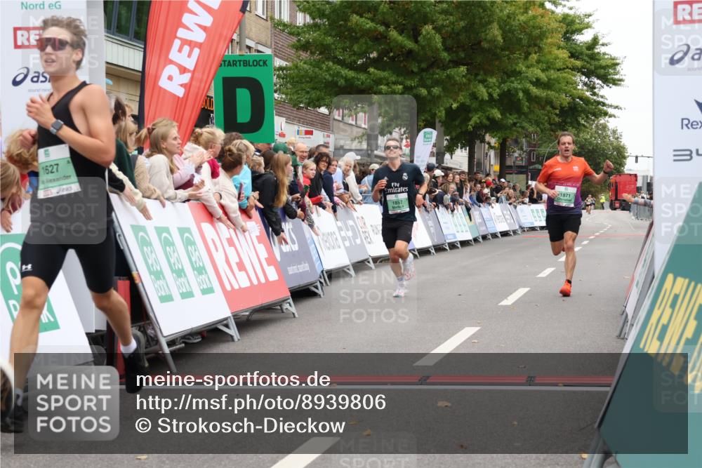 21.09.2025 - PSD Bank Halbmarathon Strokosch-Dieckow http://msf.ph/oto/8939806 21.09.2025 11:25:35 Ziel 1608, 1627, 1857, 1871 meine-sportfotos.de
