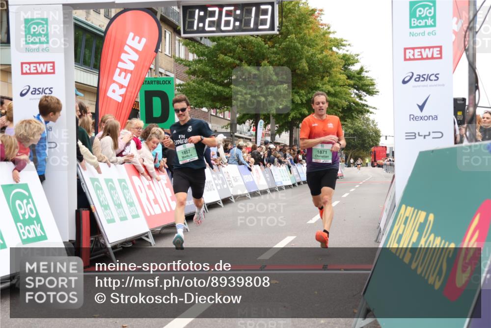 21.09.2025 - PSD Bank Halbmarathon Strokosch-Dieckow http://msf.ph/oto/8939808 21.09.2025 11:25:37 Ziel 1608, 1627, 1857, 1871 meine-sportfotos.de