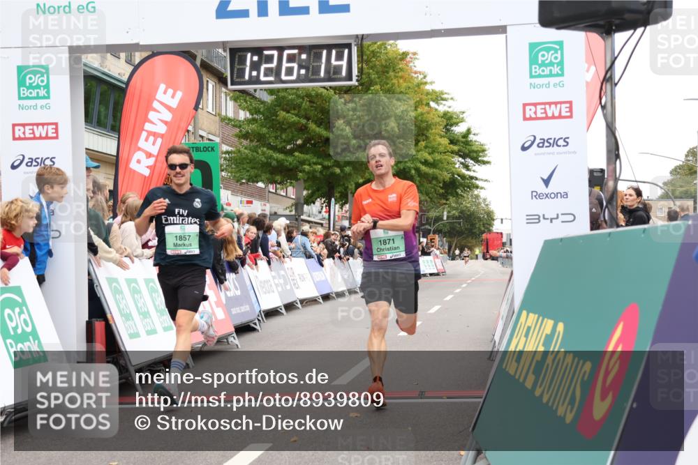 21.09.2025 - PSD Bank Halbmarathon Strokosch-Dieckow http://msf.ph/oto/8939809 21.09.2025 11:25:37 Ziel 1608, 1627, 1857, 1871 meine-sportfotos.de