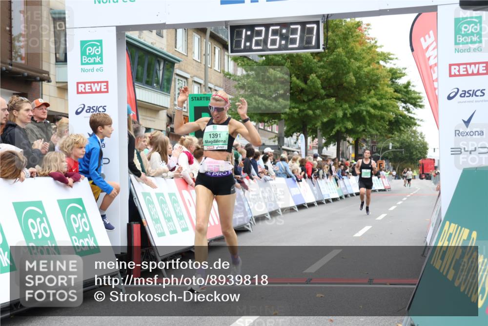21.09.2025 - PSD Bank Halbmarathon Strokosch-Dieckow http://msf.ph/oto/8939818 21.09.2025 11:26:00 Ziel 1391, 1882 meine-sportfotos.de