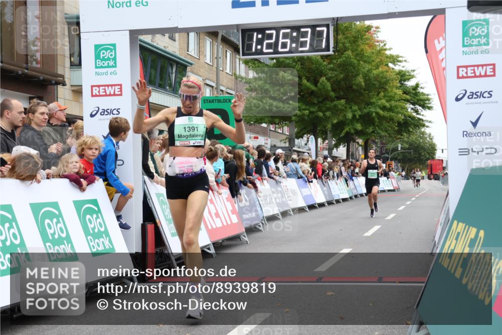 21.09.2025 - PSD Bank Halbmarathon Strokosch-Dieckow http://msf.ph/oto/8939819 21.09.2025 11:26:01 Ziel 1391, 1882 meine-sportfotos.de