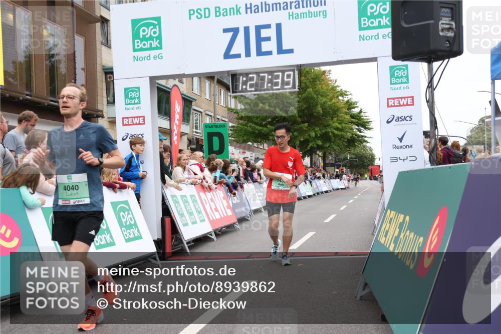 21.09.2025 - PSD Bank Halbmarathon Strokosch-Dieckow http://msf.ph/oto/8939862 21.09.2025 11:27:02 Ziel 1439, 1793, 4040 meine-sportfotos.de