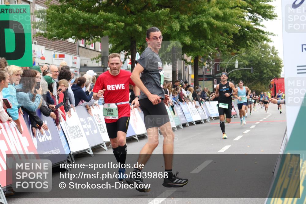 21.09.2025 - PSD Bank Halbmarathon Strokosch-Dieckow http://msf.ph/oto/8939868 21.09.2025 11:27:18 Ziel 1598, 1849, 4005 meine-sportfotos.de