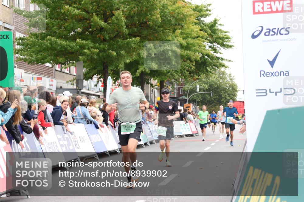 21.09.2025 - PSD Bank Halbmarathon Strokosch-Dieckow http://msf.ph/oto/8939902 21.09.2025 11:27:36 Ziel 1781, 1782, 1831, 1874, 1953, 4019 meine-sportfotos.de