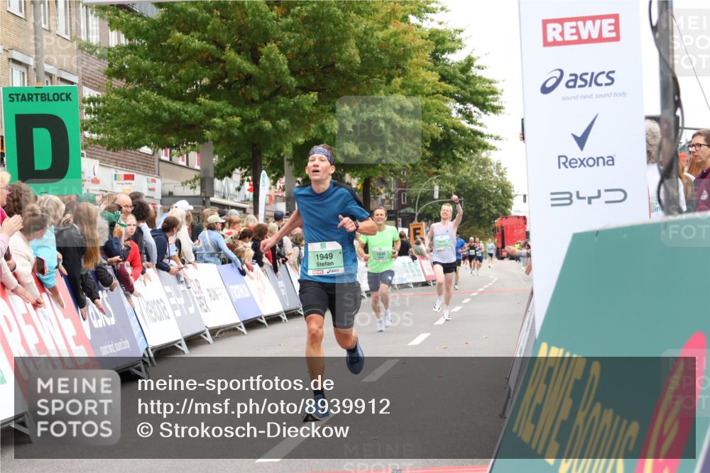 21.09.2025 - PSD Bank Halbmarathon Strokosch-Dieckow http://msf.ph/oto/8939912 21.09.2025 11:27:41 Ziel 1230, 1874, 1895, 1949, 1953 meine-sportfotos.de