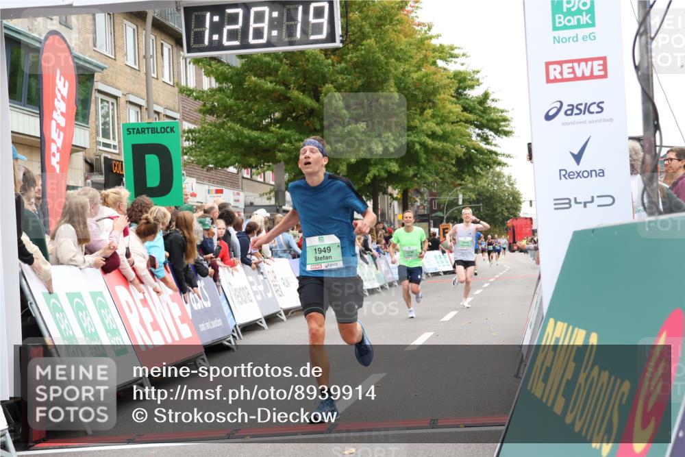 21.09.2025 - PSD Bank Halbmarathon Strokosch-Dieckow http://msf.ph/oto/8939914 21.09.2025 11:27:42 Ziel 1230, 1874, 1895, 1949, 1953 meine-sportfotos.de