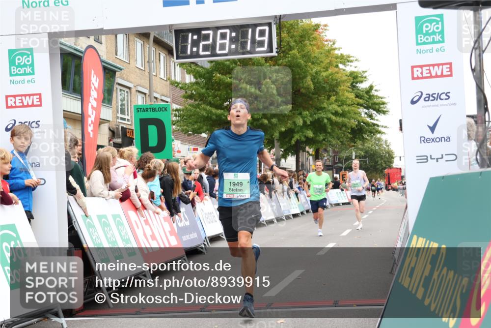 21.09.2025 - PSD Bank Halbmarathon Strokosch-Dieckow http://msf.ph/oto/8939915 21.09.2025 11:27:42 Ziel 1230, 1874, 1895, 1949, 1953 meine-sportfotos.de