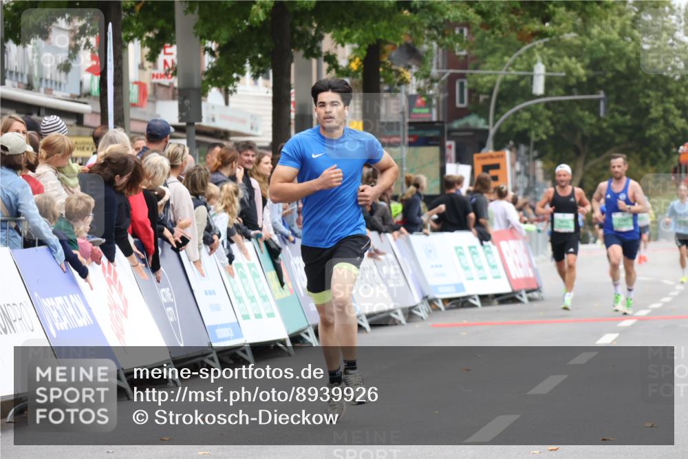 21.09.2025 - PSD Bank Halbmarathon Strokosch-Dieckow http://msf.ph/oto/8939926 21.09.2025 11:27:50 Ziel 1230, 1895, 1949 meine-sportfotos.de