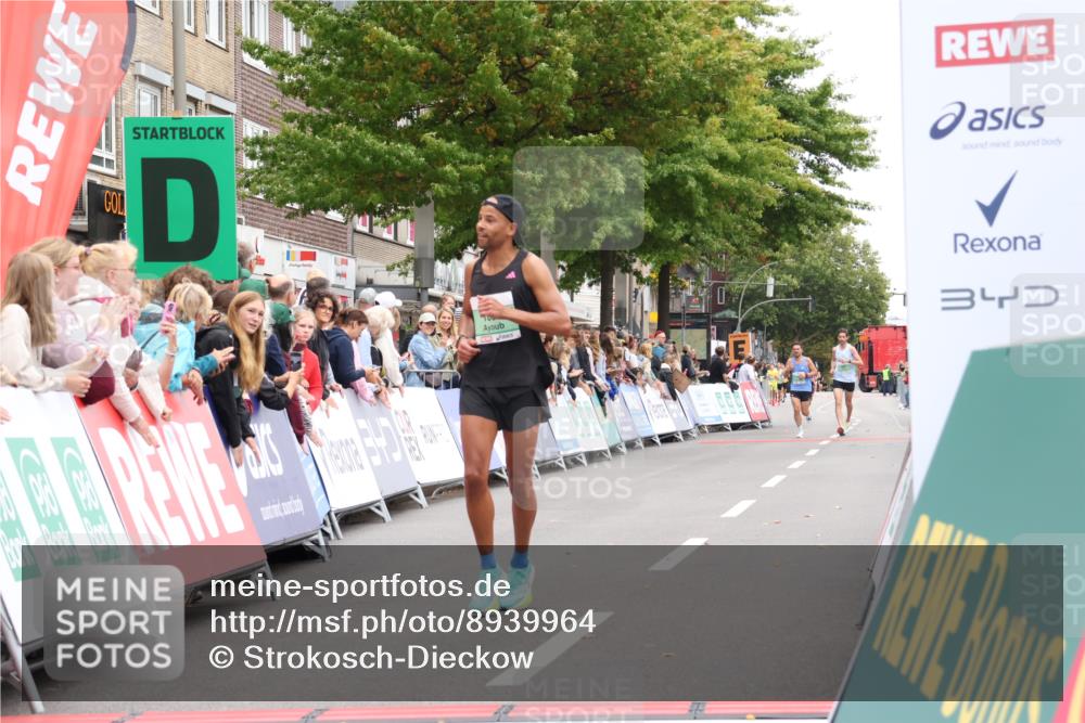 21.09.2025 - PSD Bank Halbmarathon Strokosch-Dieckow http://msf.ph/oto/8939964 21.09.2025 11:28:29 Ziel 1324, 1867 meine-sportfotos.de