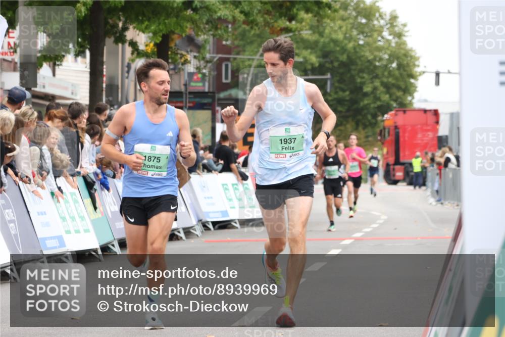 21.09.2025 - PSD Bank Halbmarathon Strokosch-Dieckow http://msf.ph/oto/8939969 21.09.2025 11:28:37 Ziel 1867, 1875, 1937 meine-sportfotos.de