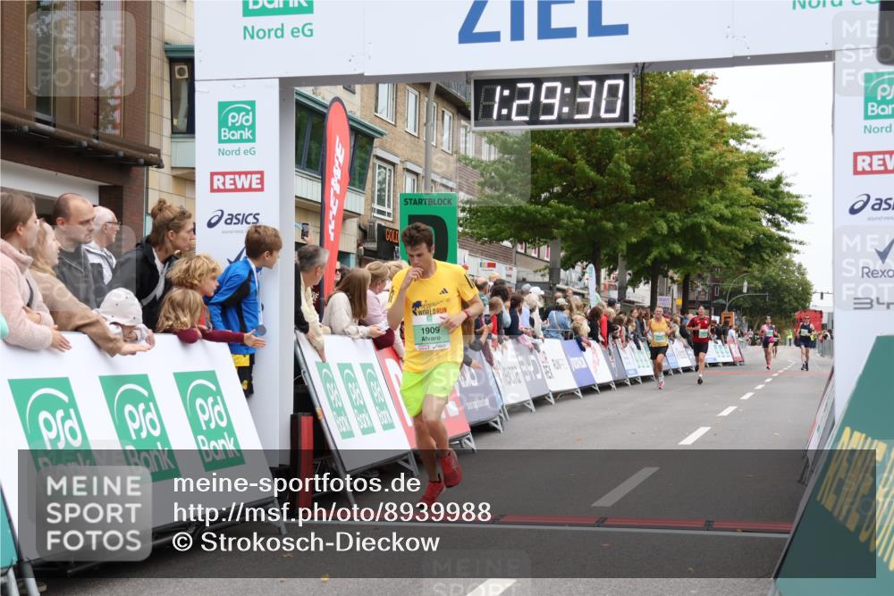 21.09.2025 - PSD Bank Halbmarathon Strokosch-Dieckow http://msf.ph/oto/8939988 21.09.2025 11:28:53 Ziel 1456, 1909, 1978, 4029 meine-sportfotos.de