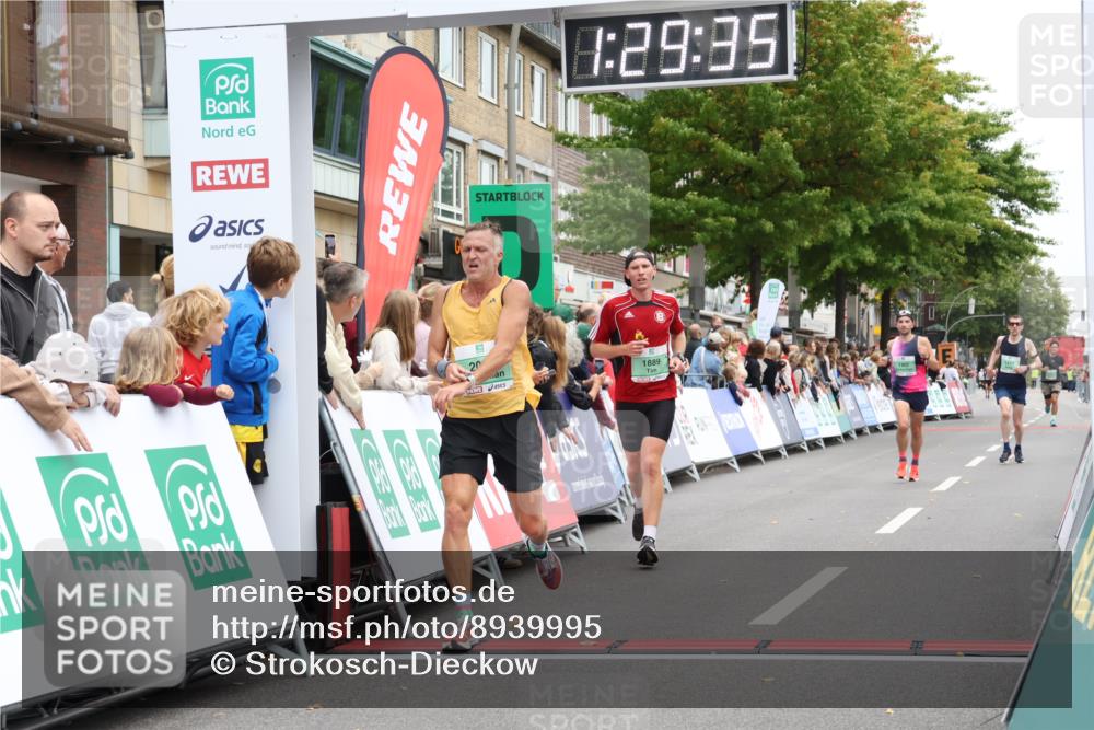 21.09.2025 - PSD Bank Halbmarathon Strokosch-Dieckow http://msf.ph/oto/8939995 21.09.2025 11:28:59 Ziel 1427, 1456, 1889, 1907, 1909, 2092 meine-sportfotos.de