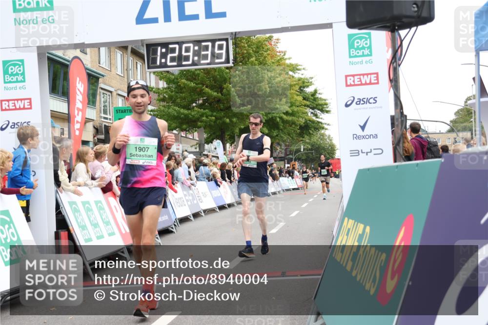 21.09.2025 - PSD Bank Halbmarathon Strokosch-Dieckow http://msf.ph/oto/8940004 21.09.2025 11:29:03 Ziel 1427, 1889, 1907, 2092 meine-sportfotos.de