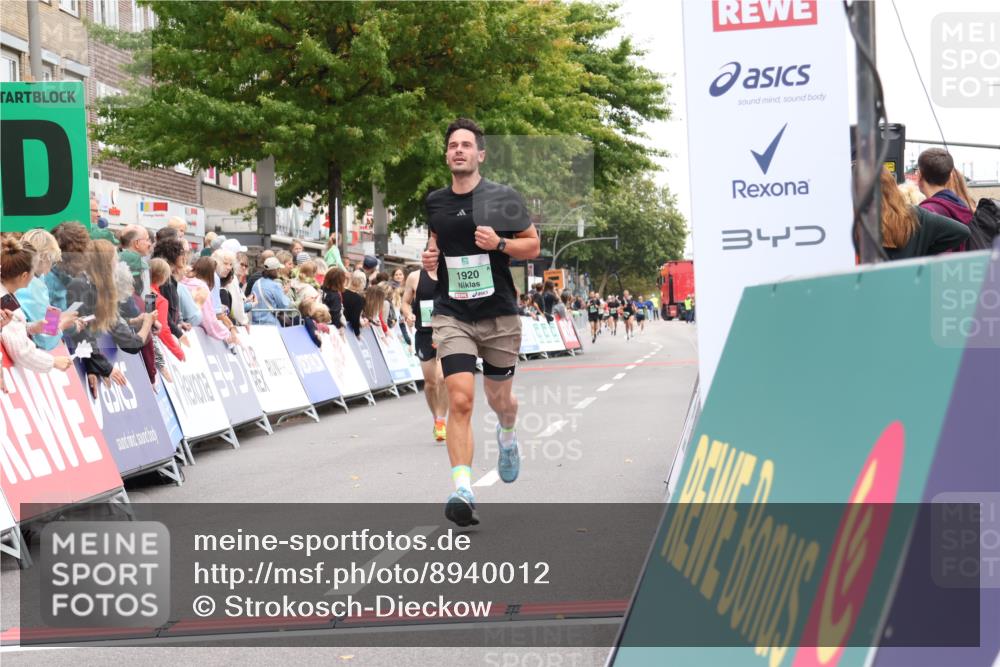 21.09.2025 - PSD Bank Halbmarathon Strokosch-Dieckow http://msf.ph/oto/8940012 21.09.2025 11:29:09 Ziel 1427, 1482, 1907, 1920 meine-sportfotos.de