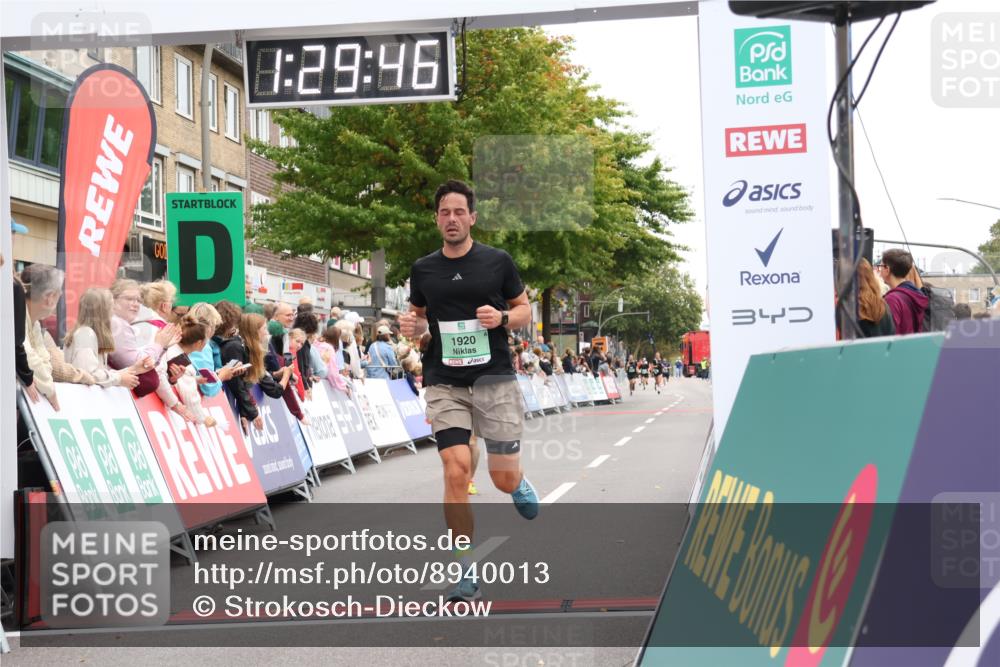 21.09.2025 - PSD Bank Halbmarathon Strokosch-Dieckow http://msf.ph/oto/8940013 21.09.2025 11:29:09 Ziel 1427, 1482, 1907, 1920 meine-sportfotos.de