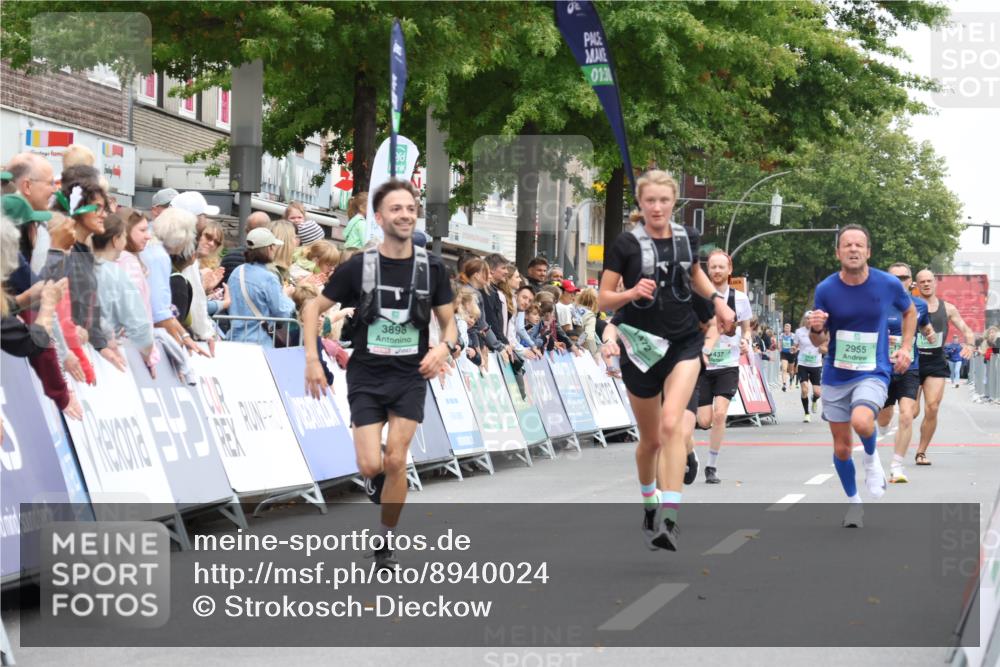 21.09.2025 - PSD Bank Halbmarathon Strokosch-Dieckow http://msf.ph/oto/8940024 21.09.2025 11:29:27 Ziel 1472, 1854, 2955, 3898 meine-sportfotos.de